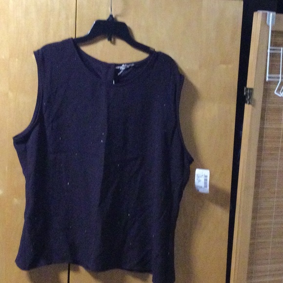 Top - Picture 3 of 4